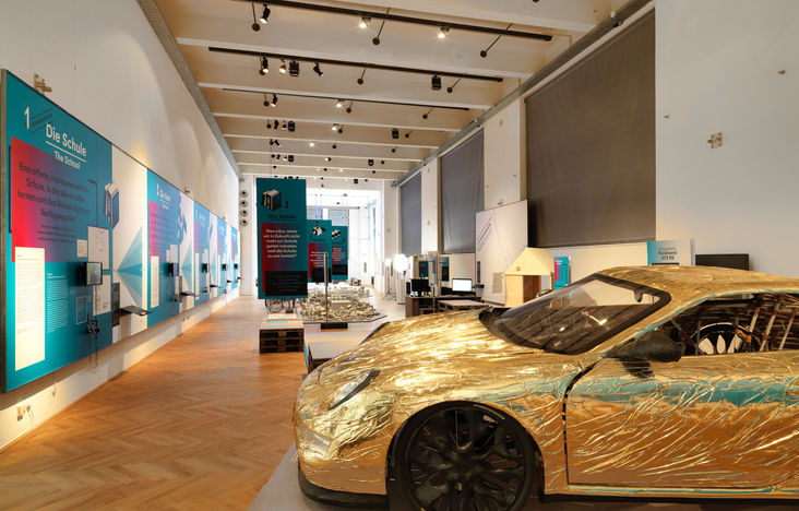 Exhibition view, 2015 VIENNA BIENNALE 2015: IDEAS FOR CHANGE 2051: Smart Life in the City, MAK Exhibition Hall Hannes Langeder, Ferdinand GT3 RS, Bicycle-Porsche for deceleration and ecologically gentle mobility, 2010 © Peter Kainz/MAK